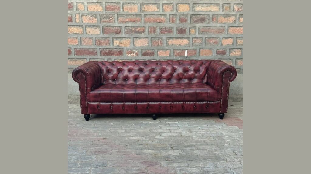 How to Describe a Sofa for Sale: A Guide for Better Listings